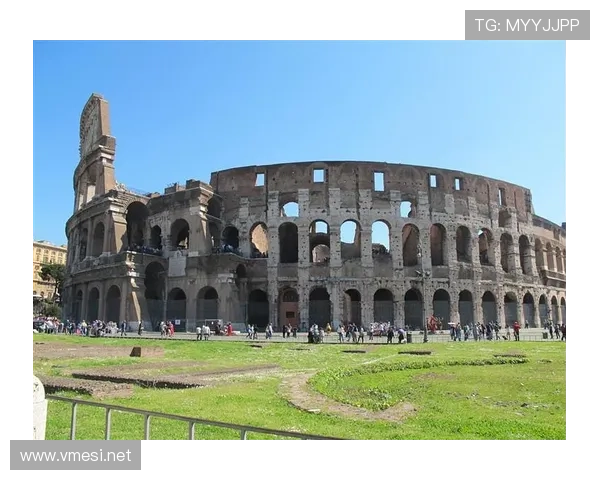 孔帕尼退役后住城堡，每天喝的水比普通人房租还贵