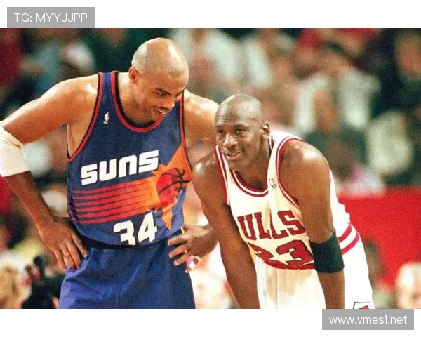 巴克利季后赛篮下强攻效率提升明显拉开与内线对手差距