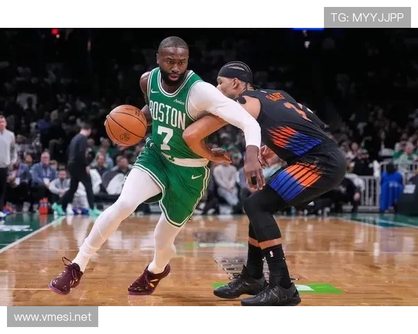 杰伦·布朗突袭篮筐效率提升显著，拉开与同位置得分手差距